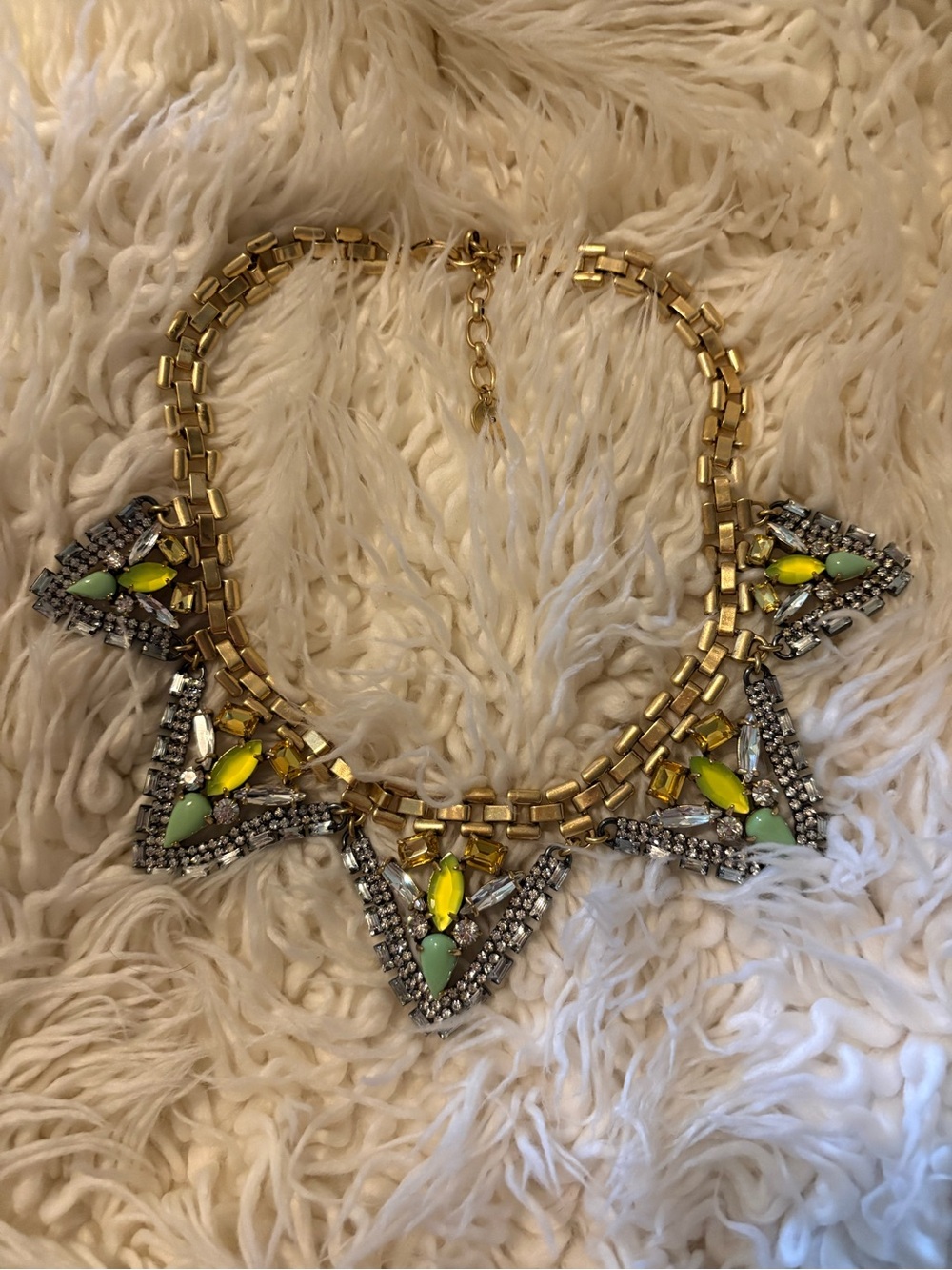 NWT Stella & Dot Palmia statement necklace!